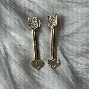 Arrow heart earring by Jami